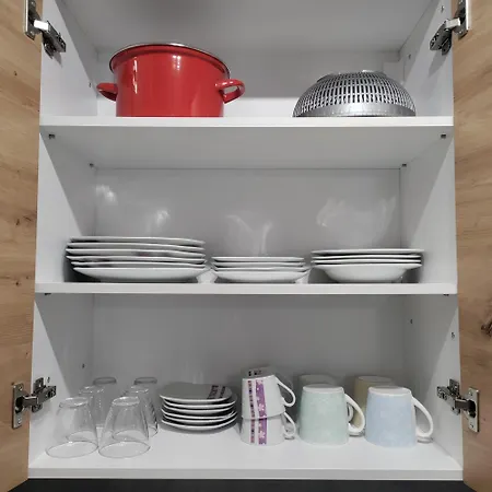 Urban Pulse Apartment, With Free Parking סקופיה