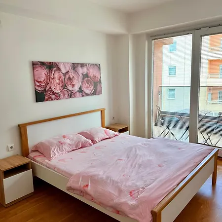 Velvet 41 * Üsküp