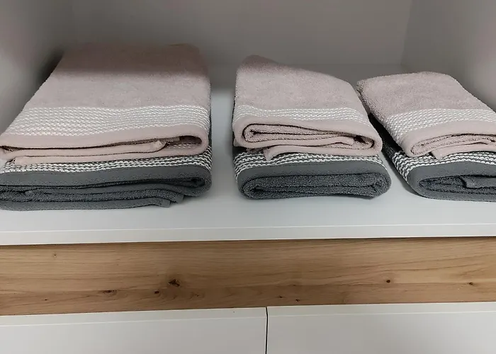 Urban Pulse Apartment, With Free Parking Apartment *