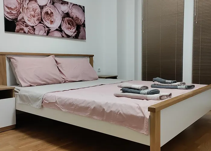 Urban Pulse Apartment, With Free Parking * Skopje